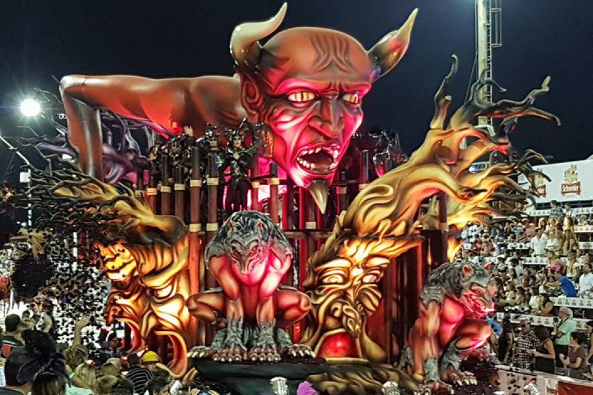 Segunda noche del carnaval Segunda noche del carnaval