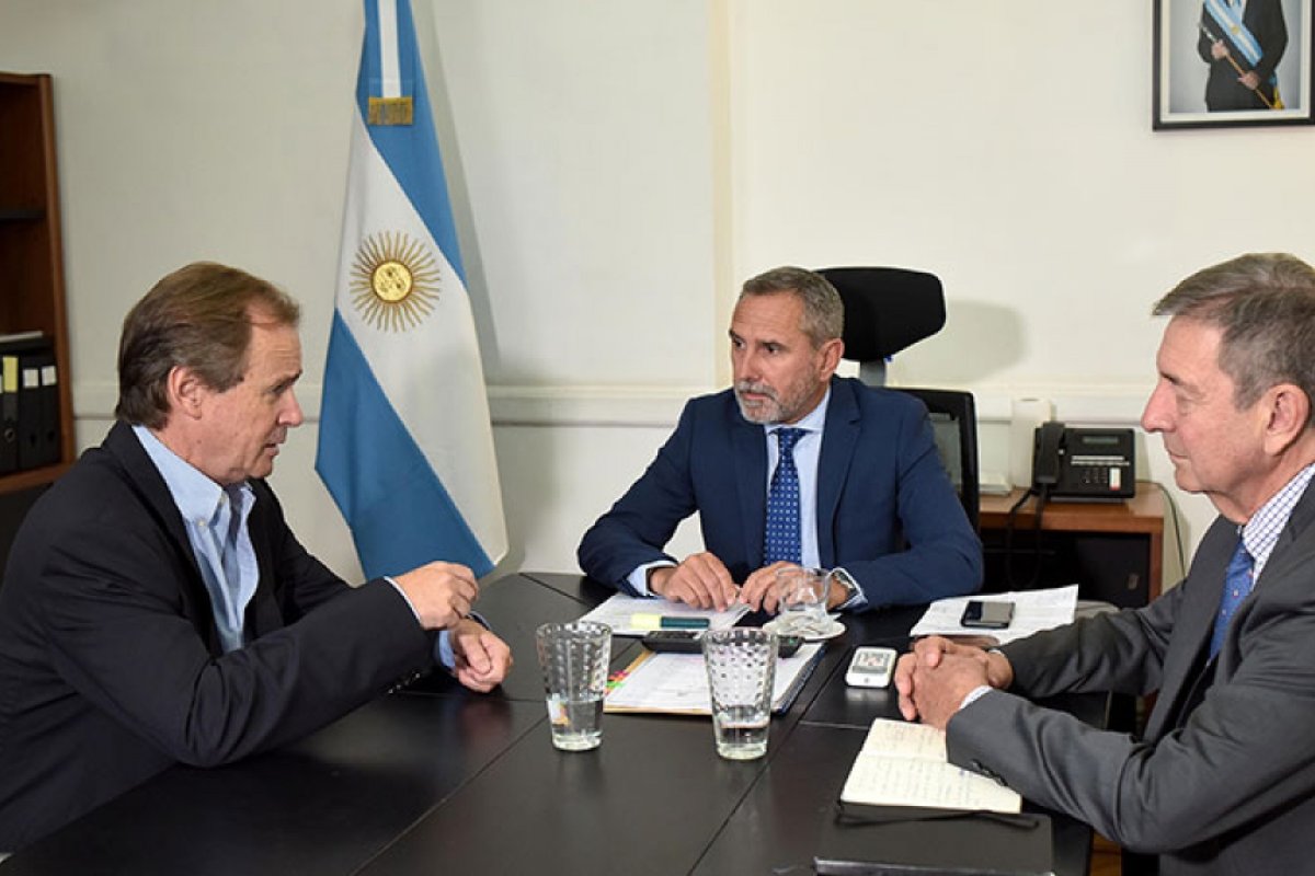 Bordet, Vaz&oacute;n y Villalba