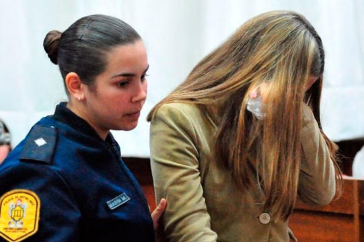 Revisar&aacute;n la perpetua a Nahir Galarza