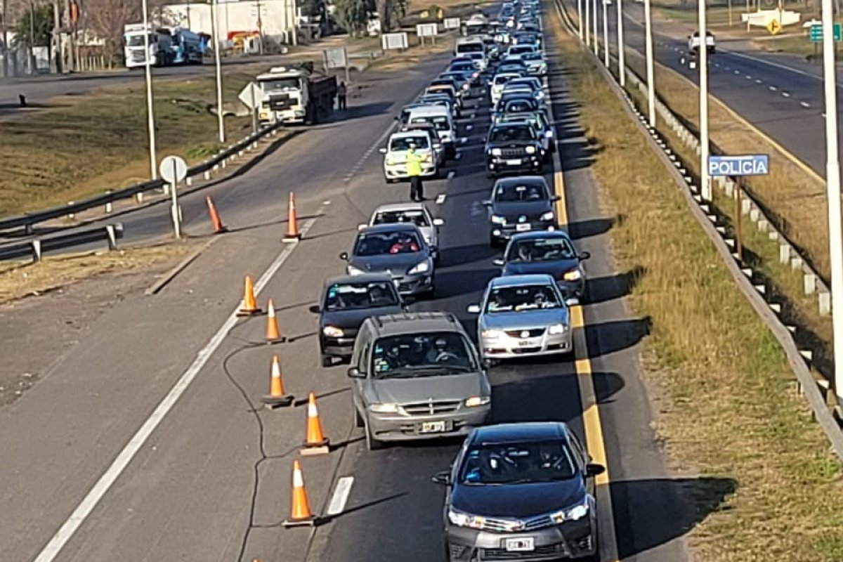 Rutas colmadas de autos