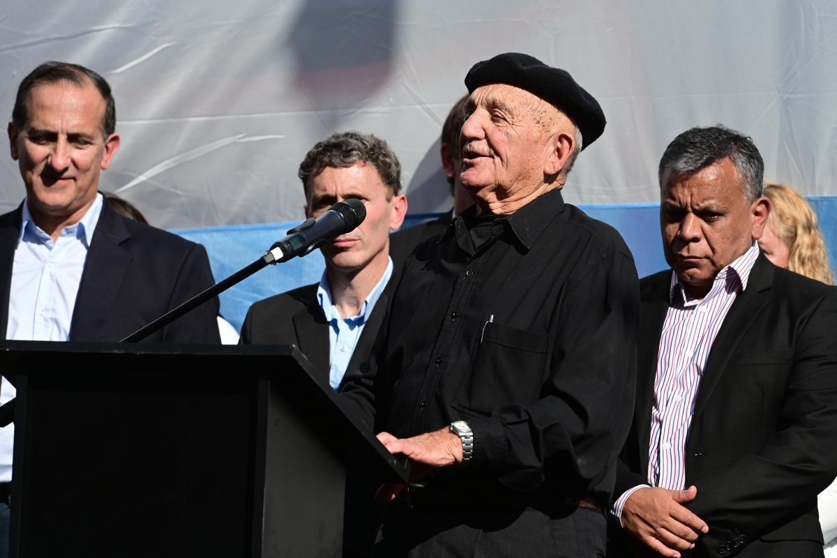 Emoci&oacute;n en Acto por Malvinas en Gualeguaych&uacute;