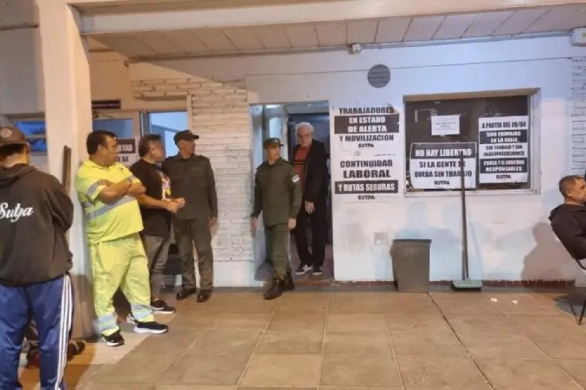 Gendarmer&iacute;a llega al peaje