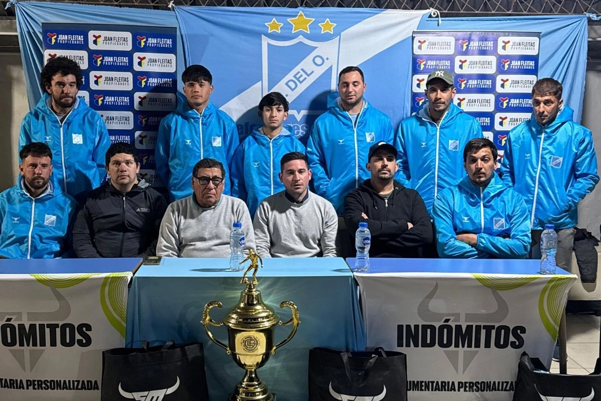 Plantel de Defensores del Oeste, Dirigentes y Joan Fleitas Plantel de Defensores del Oeste, Dirigentes y Joan Fleitas