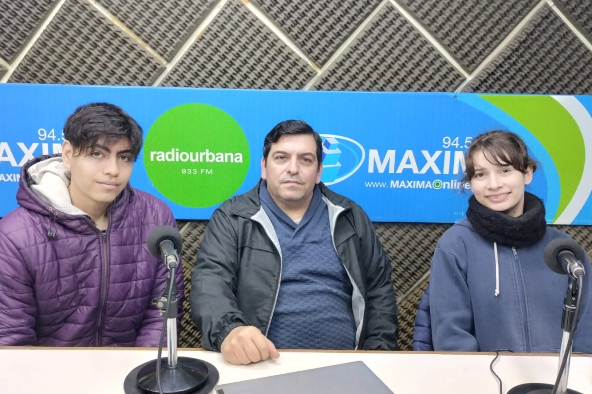 Gastón Caballero junto a Zoe Rojas y Gonzalo Fuentes Gastón Caballero junto a Zoe Rojas y Gonzalo Fuentes
