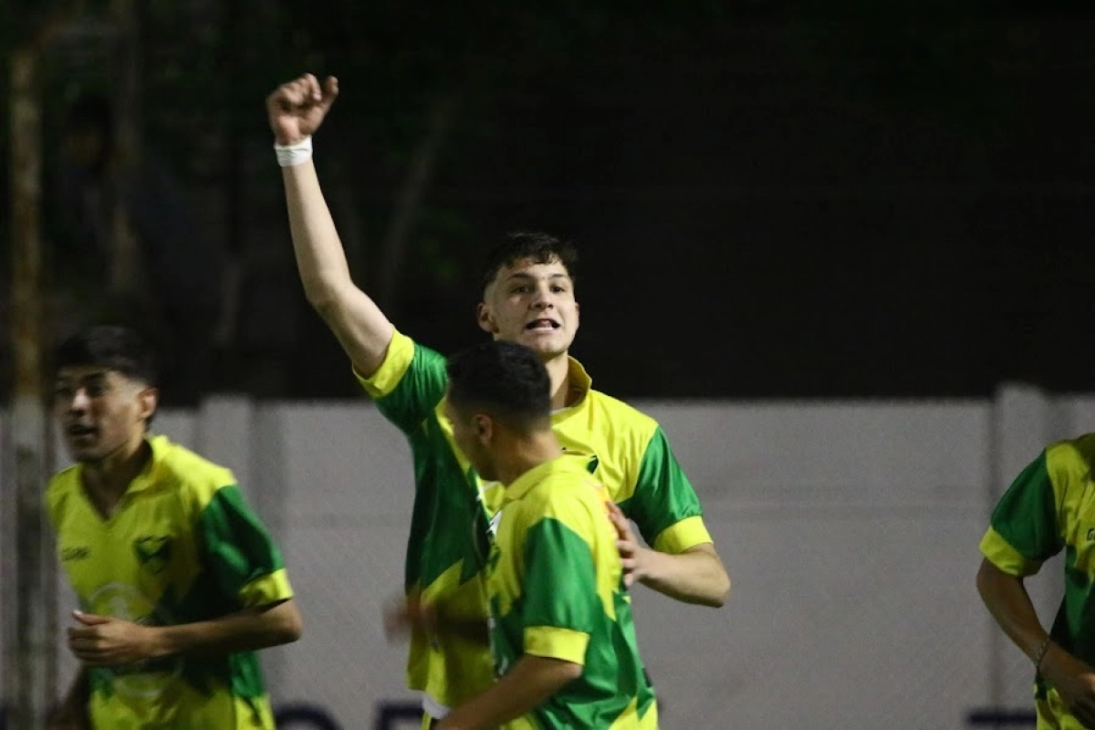 Unión derrotó a Sud América 2 a 0 Unión derrotó a Sud América 2 a 0