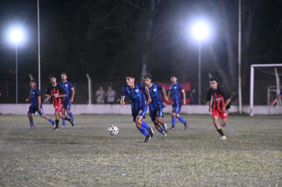 Juventud Unida se qued&oacute; con el cl&aacute;sico. Foto: Mauricio R&iacute;os