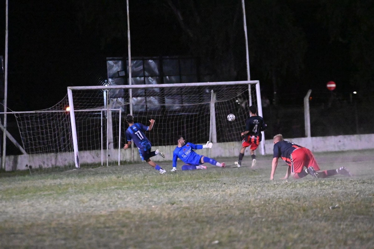 Juventud Unida gole&oacute; a Central Entrerriano