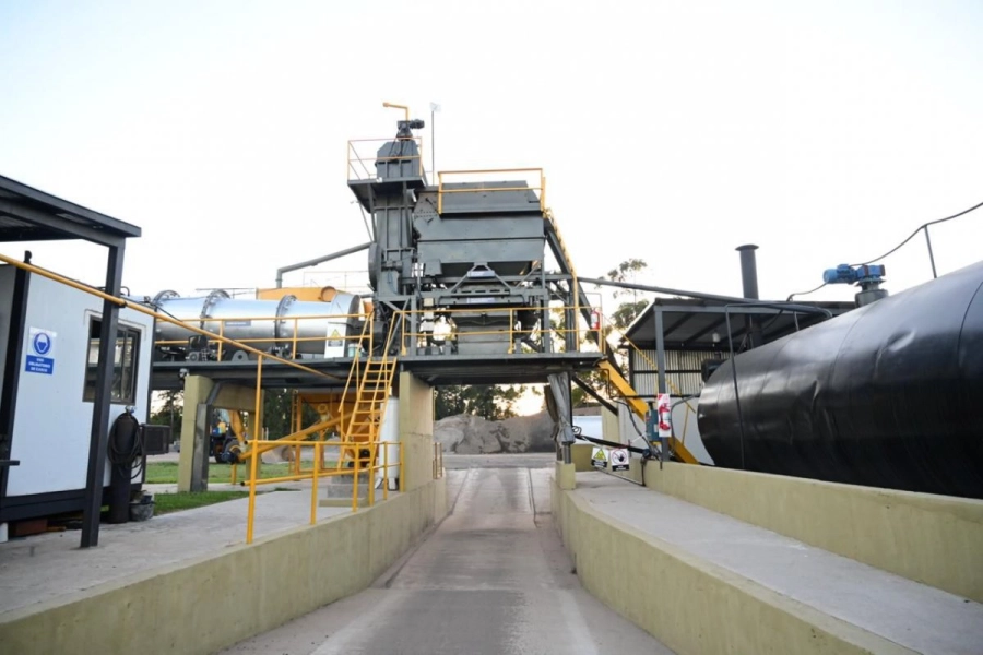 Planta asf&aacute;ltica en el PIG