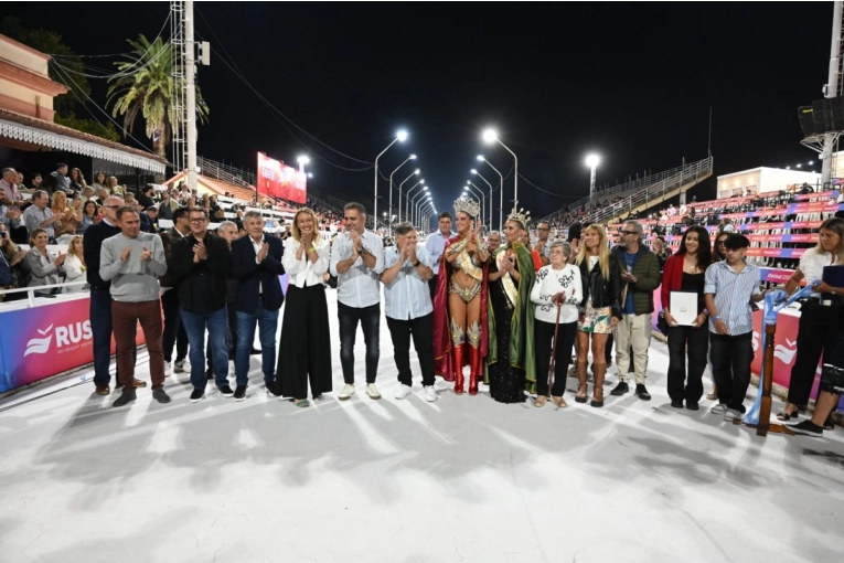 Davico inauguró la edición 2026 del Carnaval del País