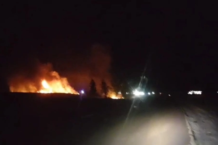 Se incendió un camión en Ruta Nacional 14