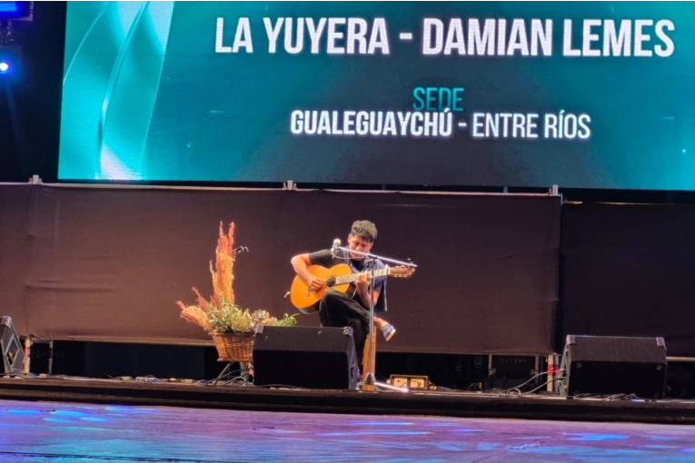 Los representantes de Gualeguaychú se presentaron en la final del Pre Cosquín 2026
