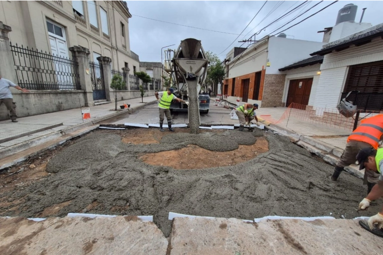 Mejoramiento integral de calles con cortes de tránsito dentro del casco urbano