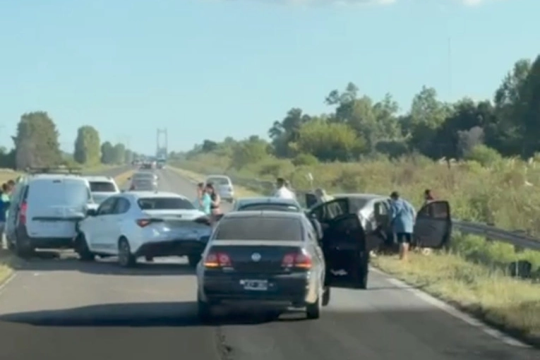Demoras y largas filas por siniestros en ruta 12