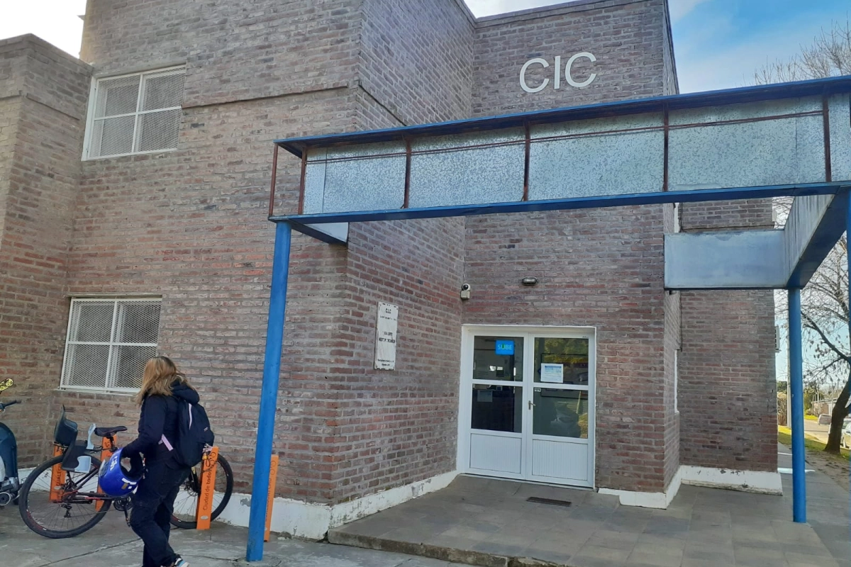 Lugar donde funciona la escuela de adultos