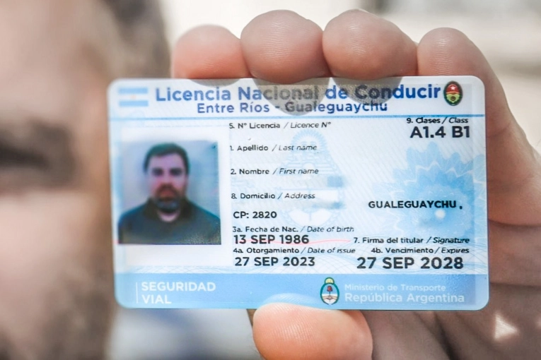 Deudores alimentarios no podrán obtener licencia de conducir profesional