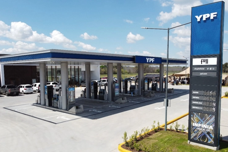 A partir de la medianoche YPF aumenta el combustible