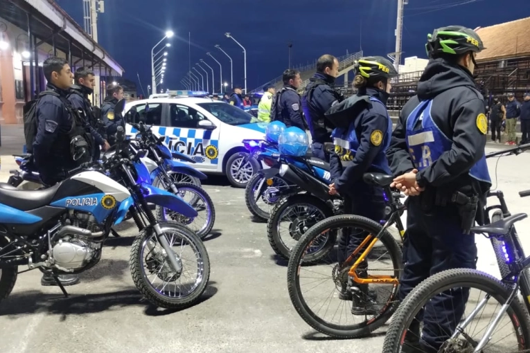 Operativo blindaje: personal de la Departamental de Policía Gualeguaychú participó del lanzamiento