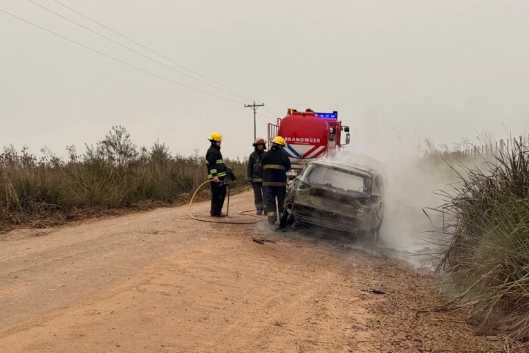 Pérdidas totales para un vehículo incendiado en Costa Uruguay Sur