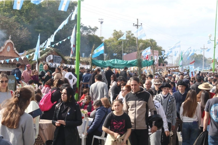 Fiesta del 25 de Mayo: Se hizo un excelente trabajo, resaltó una mamá