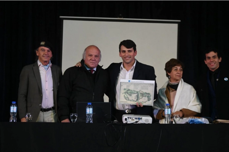 Comenzó la capacitación La Cuestión Malvinas con aval del Consejo General de Educación