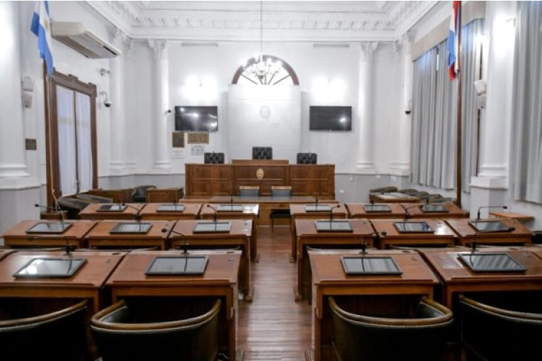 Ingresa al Senado la reforma previsional y el oficialismo negocia a qué comisiones la girará