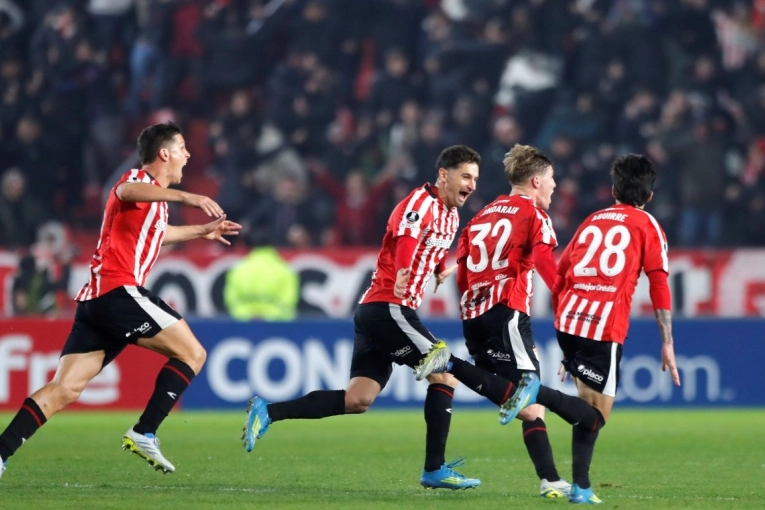 Estudiantes le ganó 1-0 a Independiente Medellín sobre la hora y clasificó a octavos de la Libertadores