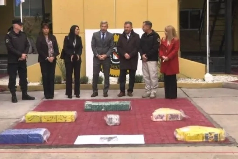 250 kg de cocaína por 10 millones de euros en Feliciano: Acá no van a pasar, dijo Frigerio