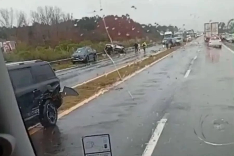 Cuatro personas fallecidas y varios heridos en el siniestro de ruta 12