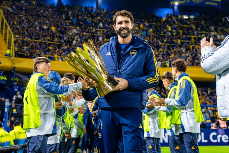 Sebastián Vega cerró su etapa en Boca tras cuatro temporadas plagadas de éxitos