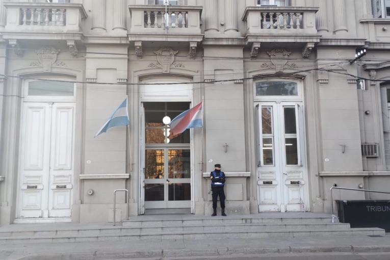 El jurado popular declaró culpable al imputado de abuso sexual gravemente ultrajante agravado