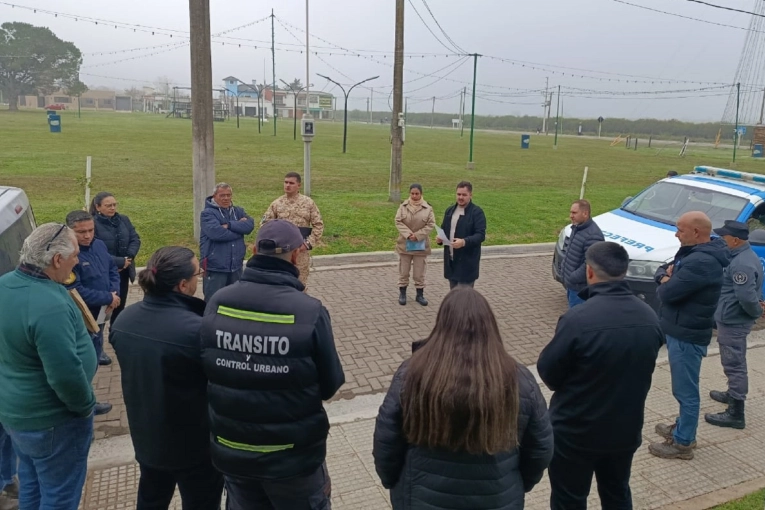 Día de la Bandera: reunión informativa con fuerzas armadas y de seguridad