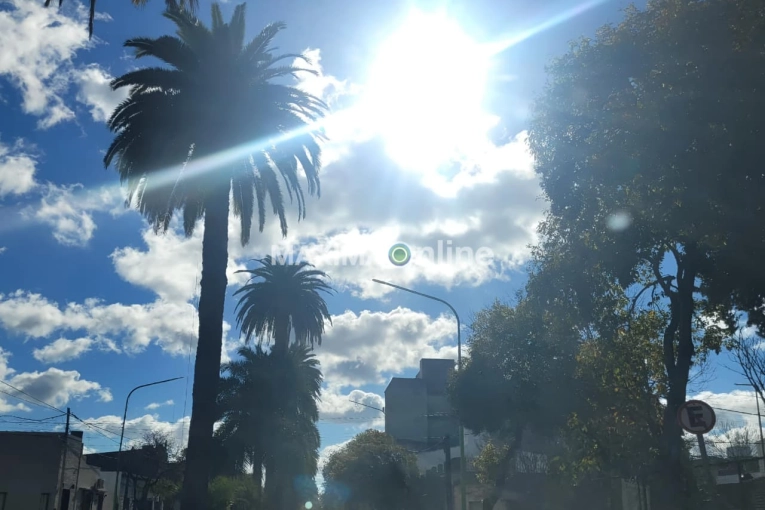 Domingo frío, pero reapareció el sol en Gualeguaychú