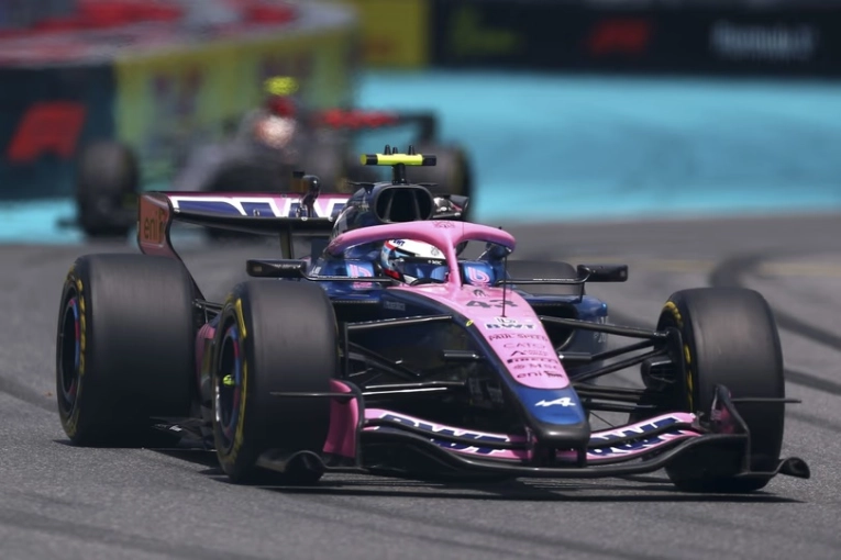 Colapinto fue sancionado y terminó décimo tras una gran remontada en el GP de España