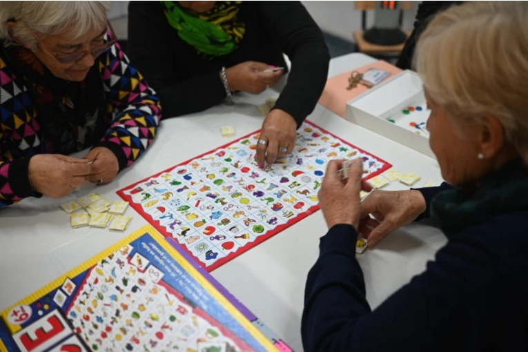 Personas mayores comenzaron un nuevo Taller de estimulación cognitiva