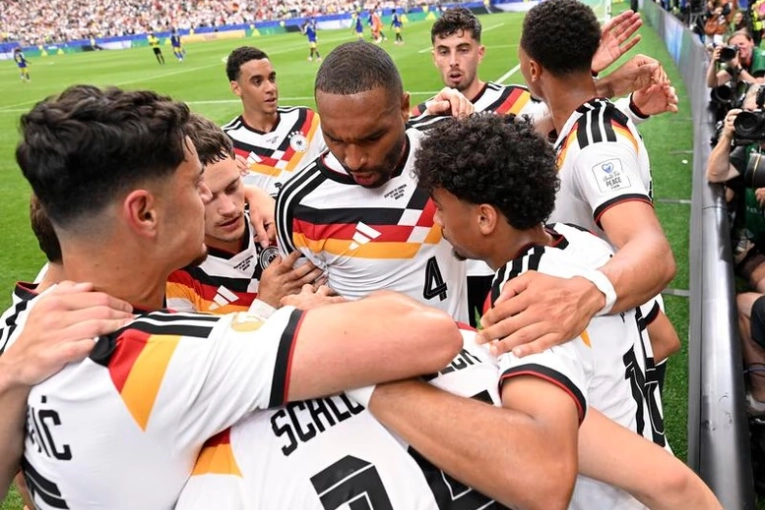 Alemania lo dio vuelta de manera agónica ante Costa de Marfil y se aseguró la clasificación