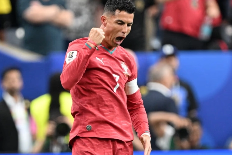 Con doblete de Cristiano Ronaldo, Portugal aplastó 5-0 a Uzbekistán
