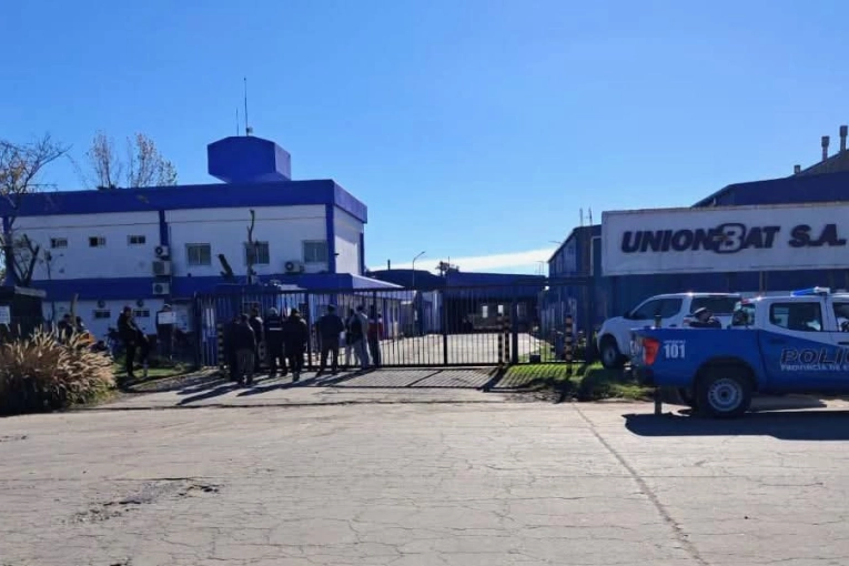 Despidos y posible cierre: preocupa la situación de Unión Bat en el Parque Industrial