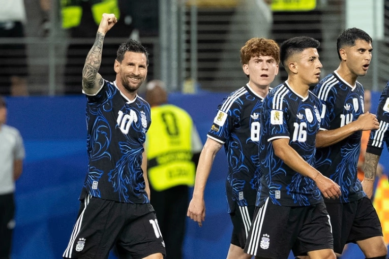 Argentina le ganó 3-1 a Jordania y cerró la fase de grupos con puntaje ideal