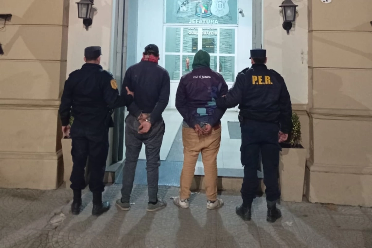 Sorprendieron a dos hombres robando en una obra y recuperaron una hormigonera vendida a un vecino