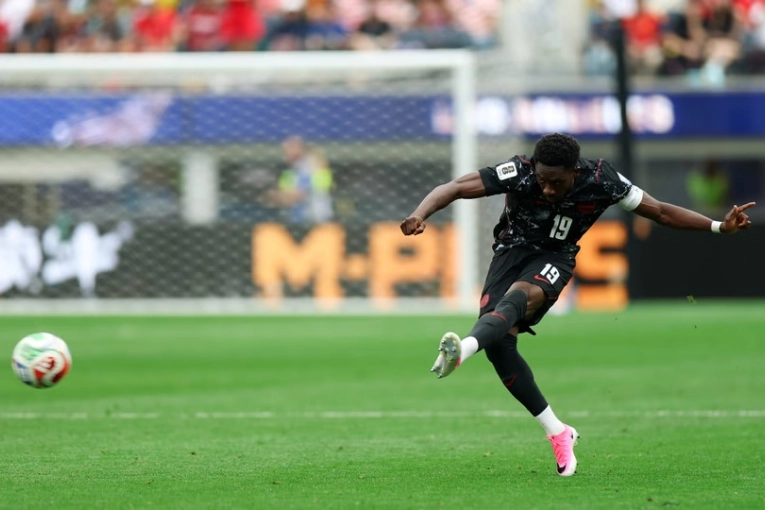 Canadá le ganó de manera agónica a Sudáfrica y avanzó a octavos de final