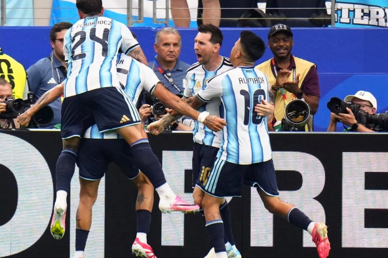 La Selección argentina se enfrenta con Cabo Verde, en busca de un lugar en los octavos de final del Mundial