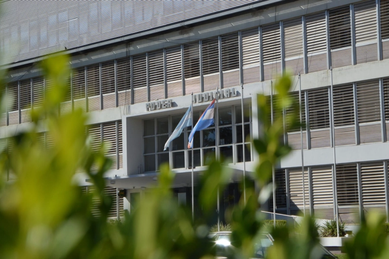 Un fallo judicial ordena a un colegio privado que cese con la discriminación a una estudiante