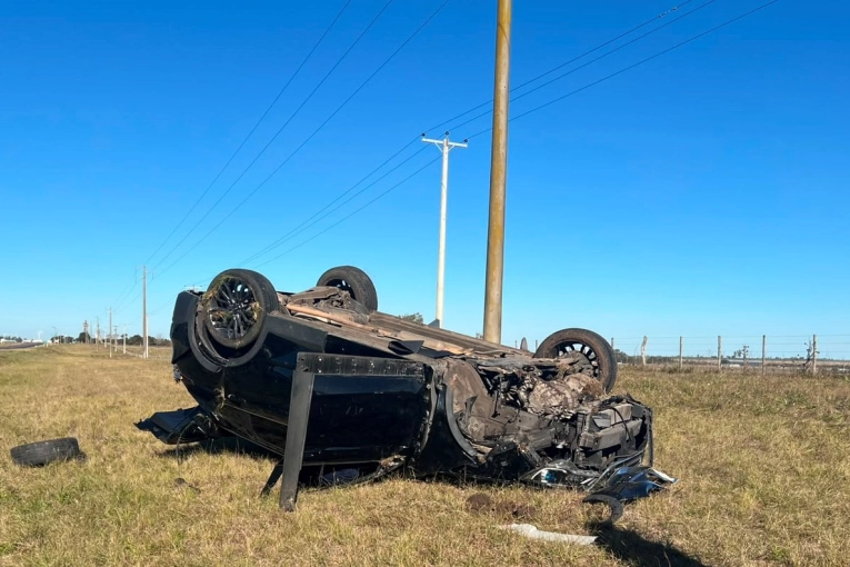Joven conductor uruguayo, lesionado por vuelco en Ruta 20