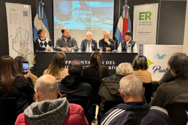 Pueblo General Belgrano presentó en Buenos Aires la primera edición del festival "Brasa y Botella"