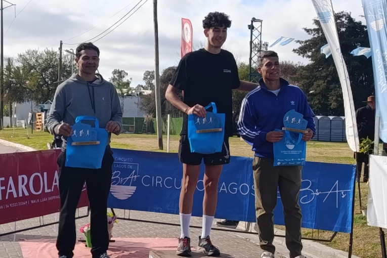 Exitosa presentación del Duatlón Lagos de Buenos Aires en Pueblo Belgrano