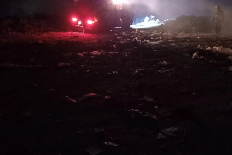 Bomberos de Gualeguaychú colaboran en el incendio del basural en Pueblo Belgrano