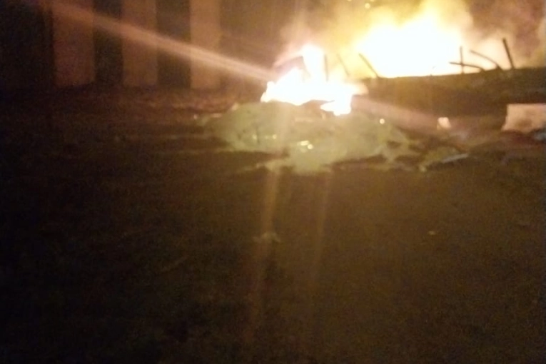 Confirman la muerte del conductor del camión que cayó del puente