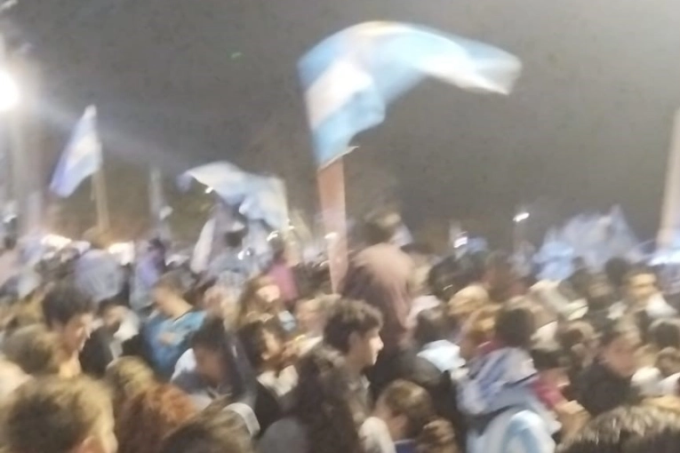Unas 20 mil personas festejaron en la Costanera y hubo algunos incidentes el final