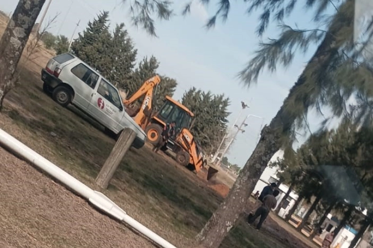 Denuncian vertido de efluentes desde el Parque Industrial de Gualeguaychú tras rotura de un caño