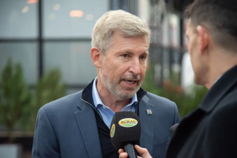 Frigerio volvió a reclamar la eliminación de las retenciones y defendió al campo como motor de la economía